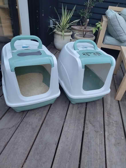 Photo of free 2 x cat litter trays (Near Lloyd park E17) #1
