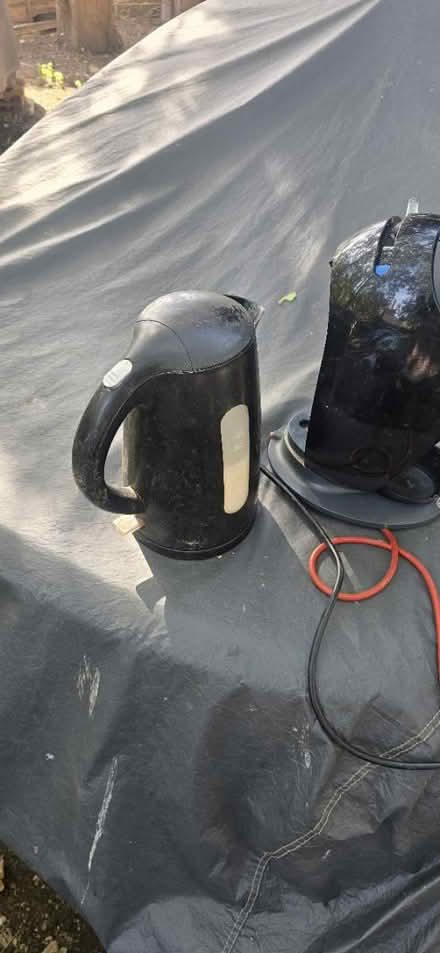 Photo of free Nescafé Dolce Gusto and kettle (The Ridgeway Way E4) #4