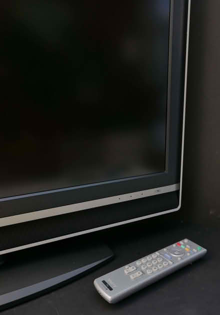 Photo of free 32" sony bravia tv (Hassocks BN6) #1