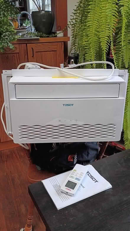 Photo of free TOSOT window air conditioner (Wallingford) #1