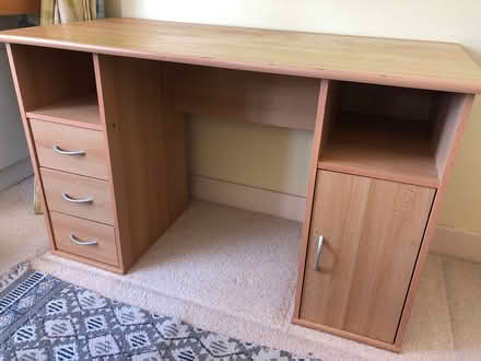 Photo of free Desk (Chipstead TN13) #1