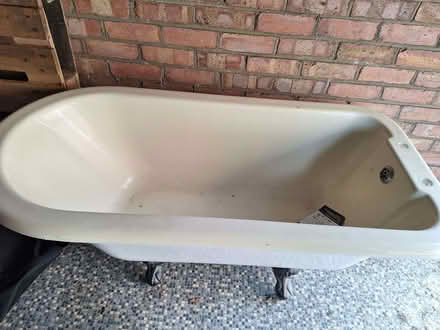 Photo of free ball and claw bath with taps & sofa bed (Kew TW9) #3