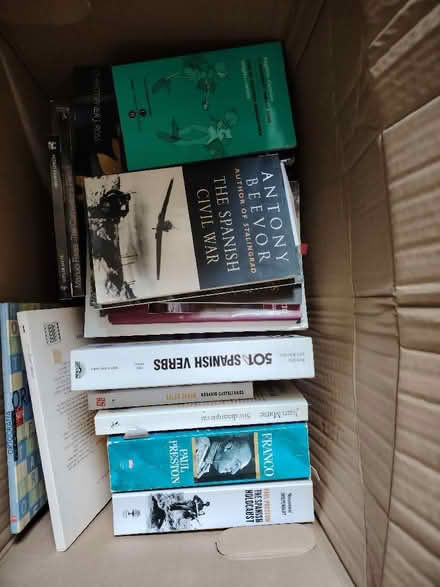 Photo of free Spanish literature (Bowerham LA1) #4