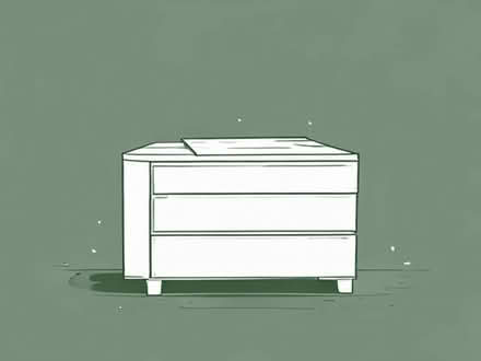 Photo of White drawers (Audenshaw M34) #1