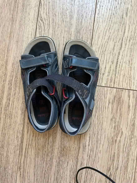 Photo of free Clark’s 21/2 G boys sandals (Caldecott OX14) #1