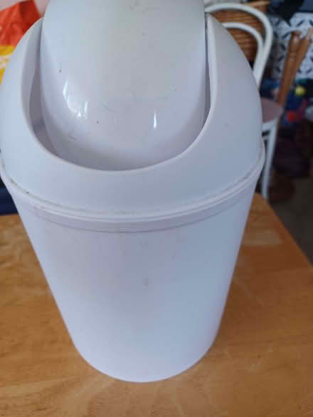 Photo of free Small swing lid bin (Sidley TN40) #1