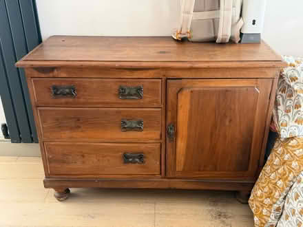 Photo of free Antique sideboard (Surbiton KT6) #1