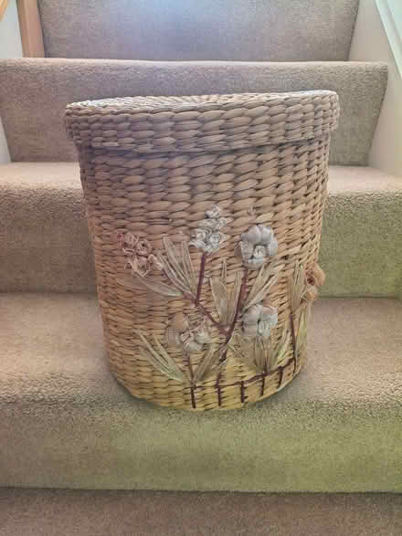 Photo of free Small woven basket with lid (Hertford SG13) #1