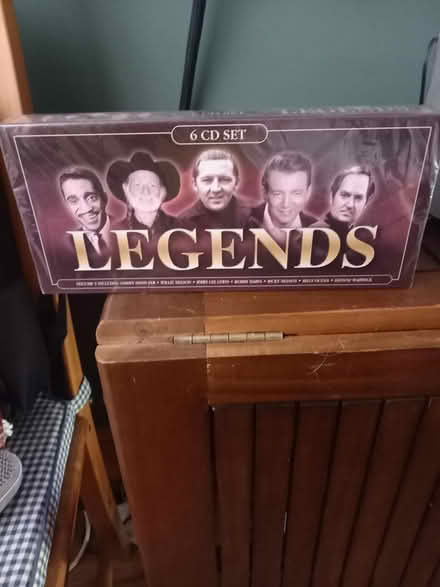 Photo of free LEGENDS - 6 CD set (hainault, essex. IG6) #1