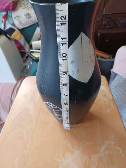 Photo of free Retro vase (Sidley TN40) #2