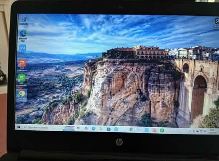 Photo of free HP W10 Laptop reset to Factory sett (B90 shirley) #2