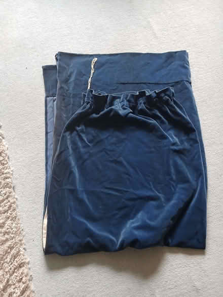 Photo of free OLD velvet curtains (Cogges OX28) #1