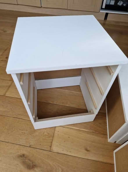 Photo of free Small bedside drawers (CH43 Upton) #2
