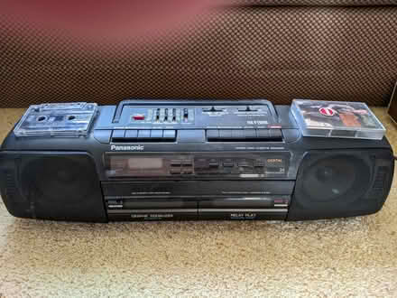 Photo of free Radio, tape deck (Lea PR2) #1