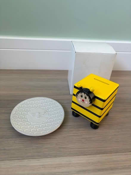 Photo of free Bee money box and dish (Shinfield RG2) #1