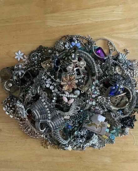 Photo of Broken jewellery (Prees SY13) #1