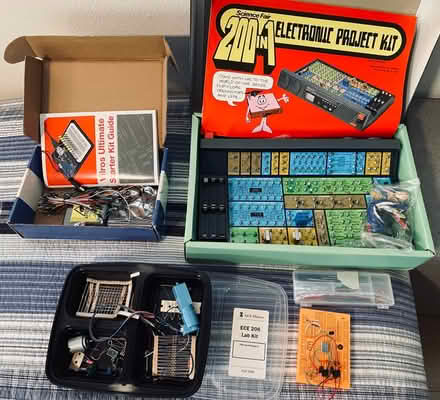 Photo of free electronic kits & computer (Near Greer park, Palo alto) #1