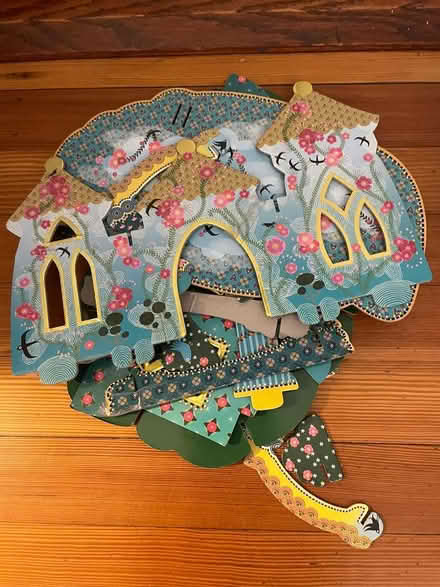 Photo of free cardboard castle toy (Brookline) #2
