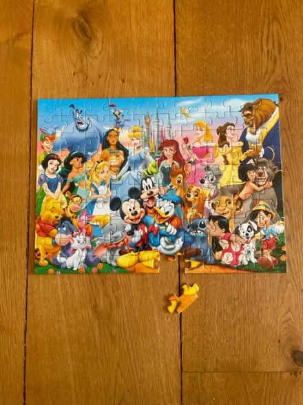 Photo of free Disney Jigsaw Puzzle (Bowbridge GL5) #3