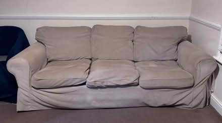 Photo of free Settee (Vauxhall SW8) #1