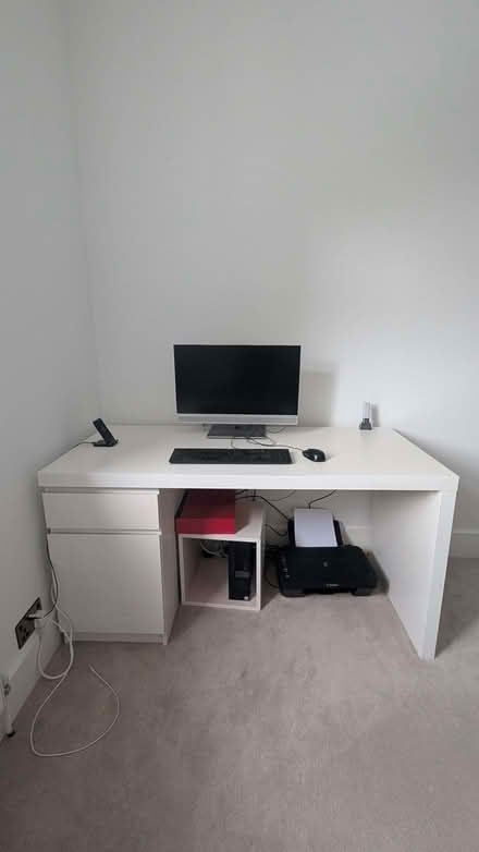 Photo of free IKEA Malm desk (Ealing W5) #4