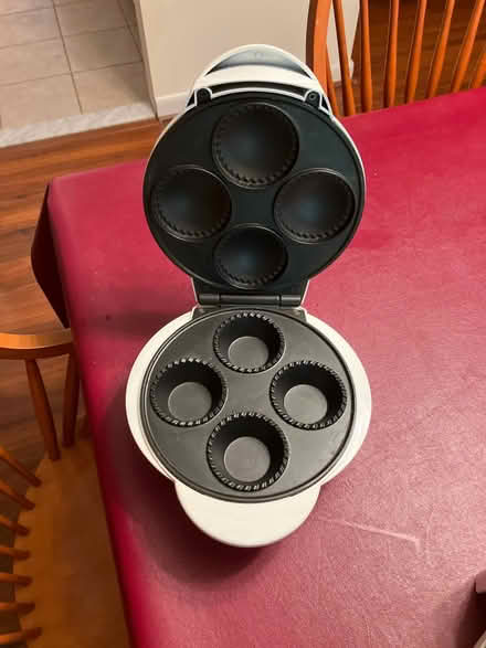 Photo of free Electric mini pie maker (Columbia, MD (Owen Brown)) #1