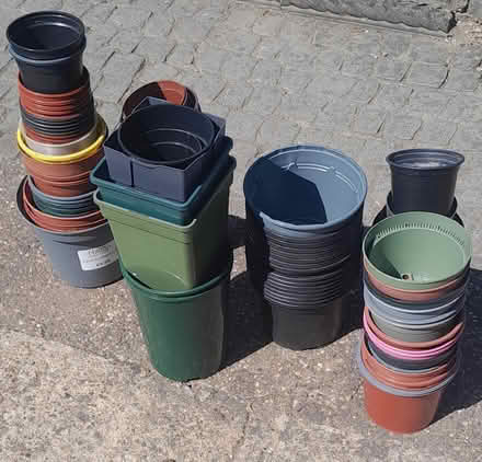 Photo of free Plant pots (Near Binley fire station CV2) #2
