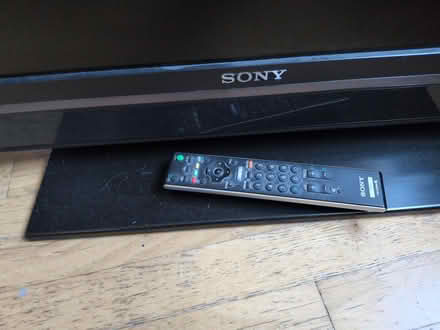 Photo of free 40" Sony TV (Rishton BB1) #2