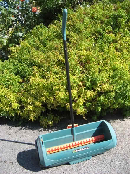 Photo of free Lawn sand/feed spreader (Deganwy LL31) #1