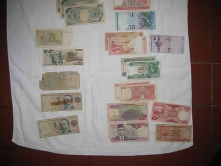 Photo of free Collectors: old currency notes (Cromer NR27) #4