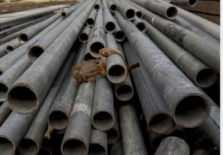 Photo of scaffolding poles. (Hereford HR1) #1