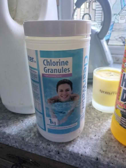Photo of free Hot tub/pool chlorine granules (Baldslow TN37) #1