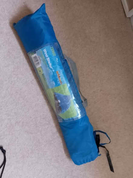 Photo of free Beach sun shelter / tent (Jennyfield HG3) #1