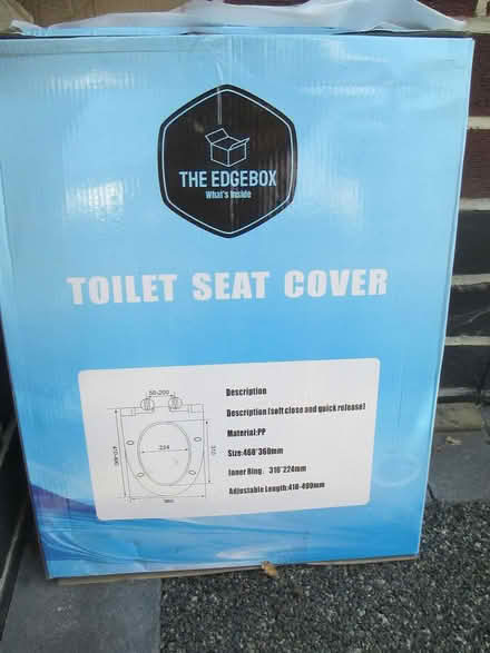 Photo of free 2 x toilet seats - brand new (Cheylesmore CV3) #2