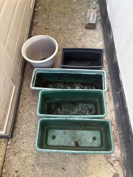 Photo of free Large planters (Royal Leamington Spa CV31) #2