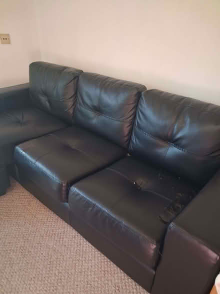 Photo of free Black sofa (Ealing W5) #1