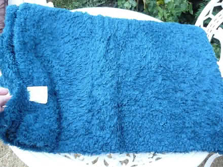 Photo of free Teal blue/green throw. Polyester semi-shaggy. W:48" L:64" (Kempsey WR5) #1