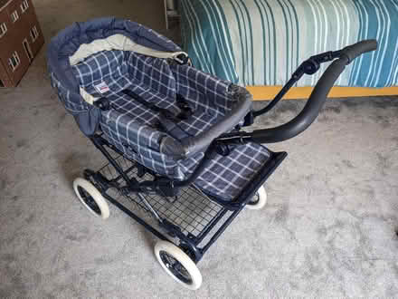 Photo of free Britax Pushchair converts to Pram (Ditchling Common BN6) #4