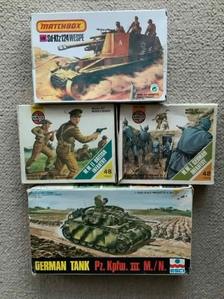 Photo of free 2 Model tank kits and 2 boxes containing soldiers (Thanington CT1) #1