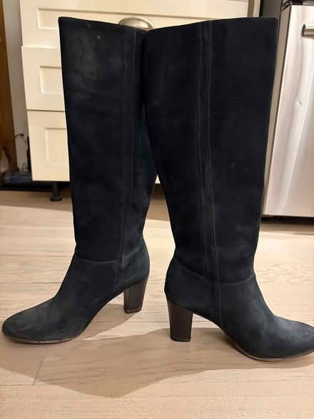 Photo of free Women's suede dress boots (Near Christie Pits) #2