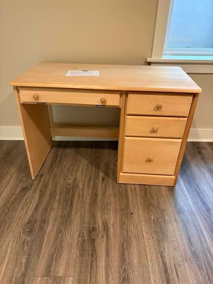 Photo of free Study desk (Woodridge near Perry School) #1