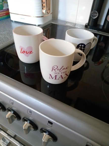 Photo of free 3 odd cups (Maidstone ME17) #1