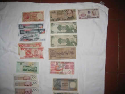 Photo of free Collectors: old currency notes (Cromer NR27) #2