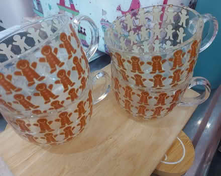 Photo of free Vase, glass mugs and wooden boards (Chingford Mount E4) #1