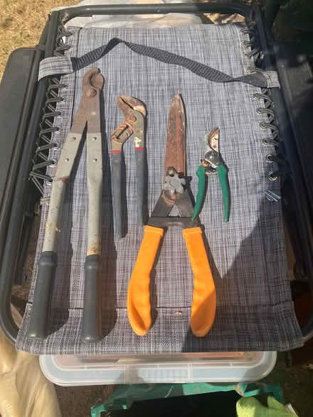 Photo of free Variety of rusty tools (Coulsdon, CR5) #1