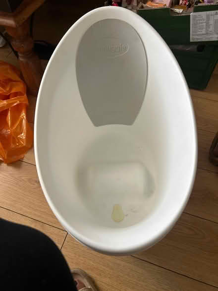 Photo of free Snuggle bath (E4 Chingford) #1