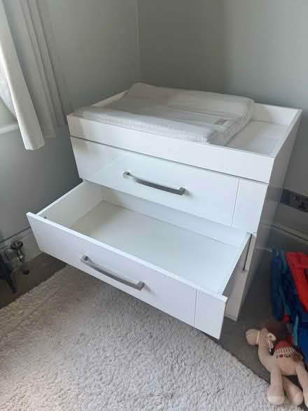 Photo of free Chest of draws / baby changing (Esher KT10) #3