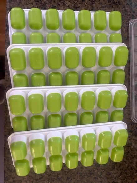 Photo of free X4 silicone ice cube trays w/ lids (Broadway Terrace Rockridge) #2