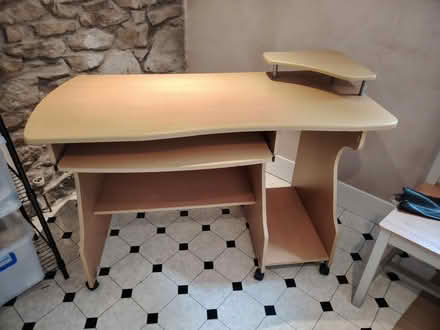 Photo of free Computer Desk (Bowerham LA1) #3