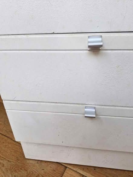 Photo of free Small bedside drawers (CH43 Upton) #4